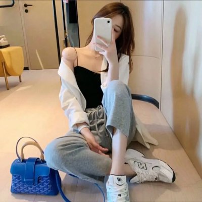 双腿之间